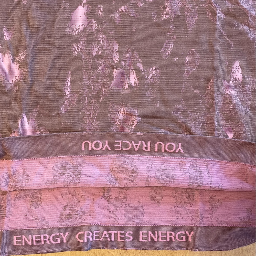 Lululemon Swiftly Top In Size 8 - image 5